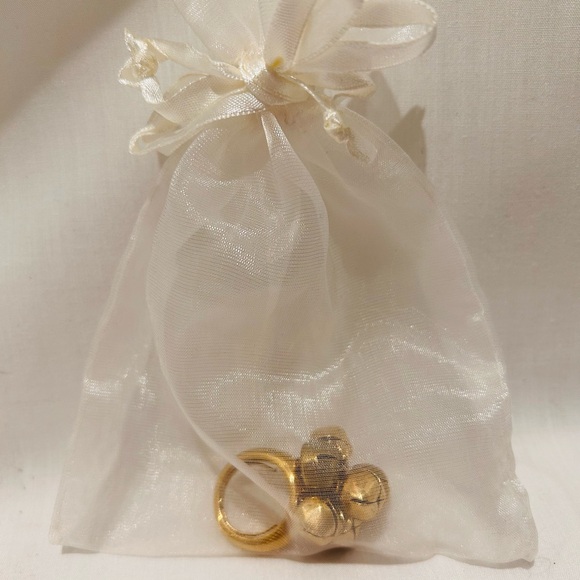 Kate Spade Gold Jingle Bell Ring Christmas Adjustable sizes 5-8 - Picture 5 of 5